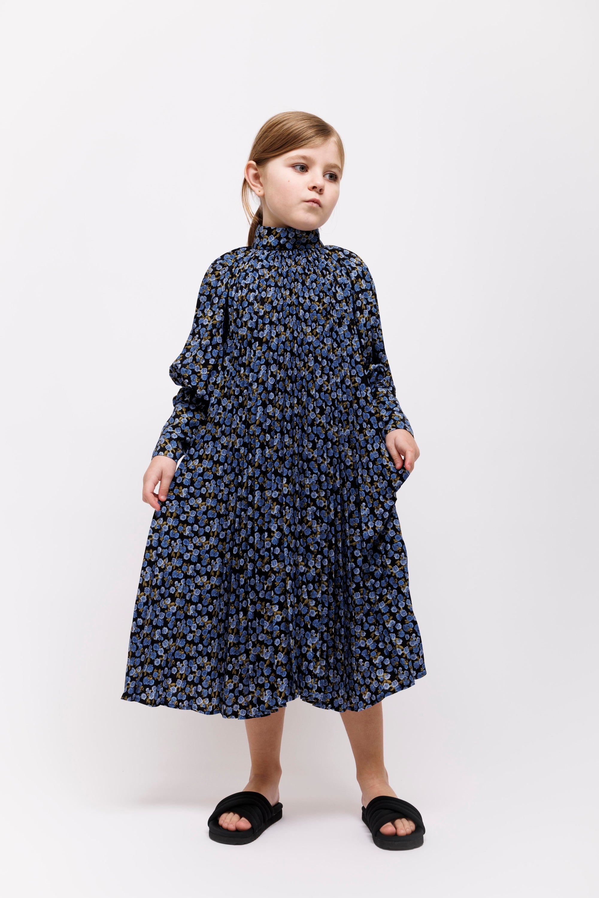 CHRISTINA ROHDE BLUE FLORAL PLEATED DRESS BellaKidsNY CHRISTINA ROHDE BLUE FLORAL PLEATED DRESS BellaKidsNY