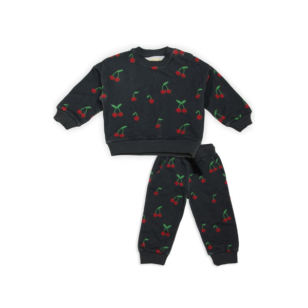 Wander & Wonder Black Cherry Set