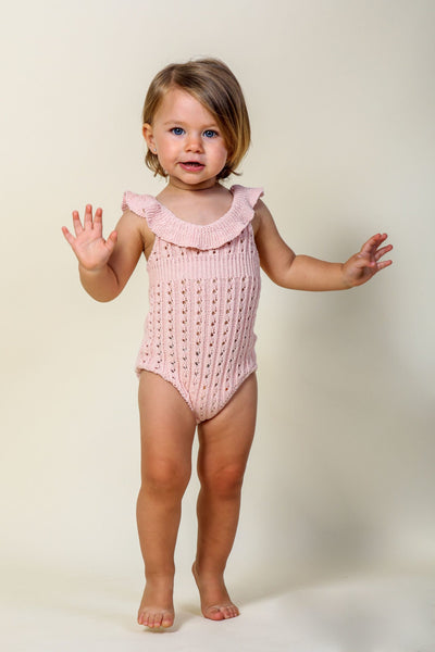 NUECES DUSTY PINK KNITTED ROMPER WITH RUFFLE